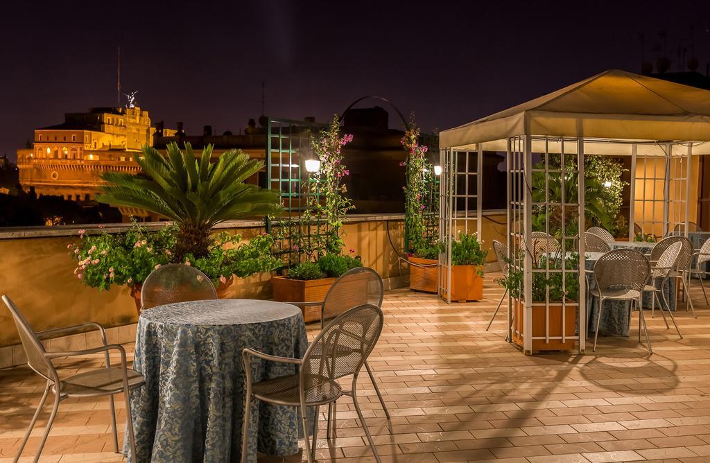 Domus Carmelitana Hotel Rome Bagian luar foto